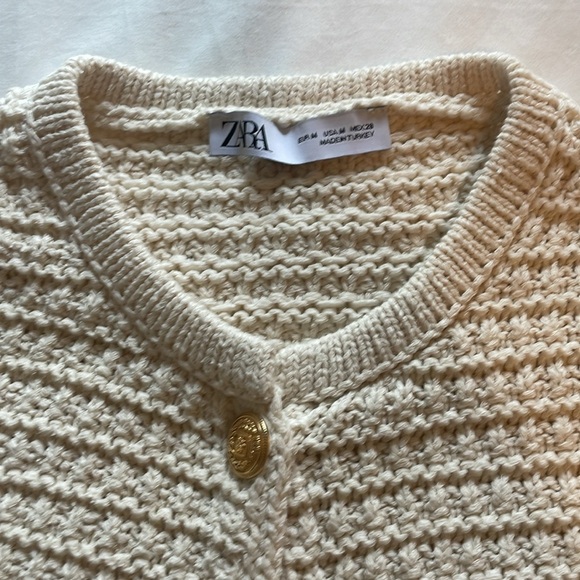 Zara Sweater - Picture 4 of 5